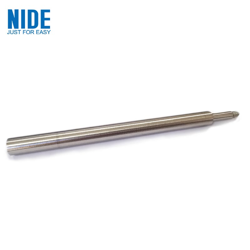 Hvad gør en lineær aksel med høj præcision essentiel for moderne bevægelsessystemer?